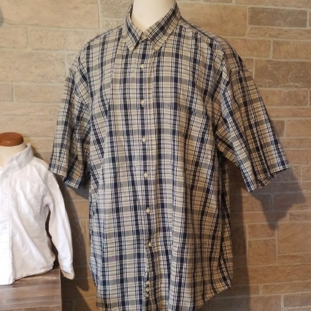 Eddie Brauer plaid short sleeve shirt